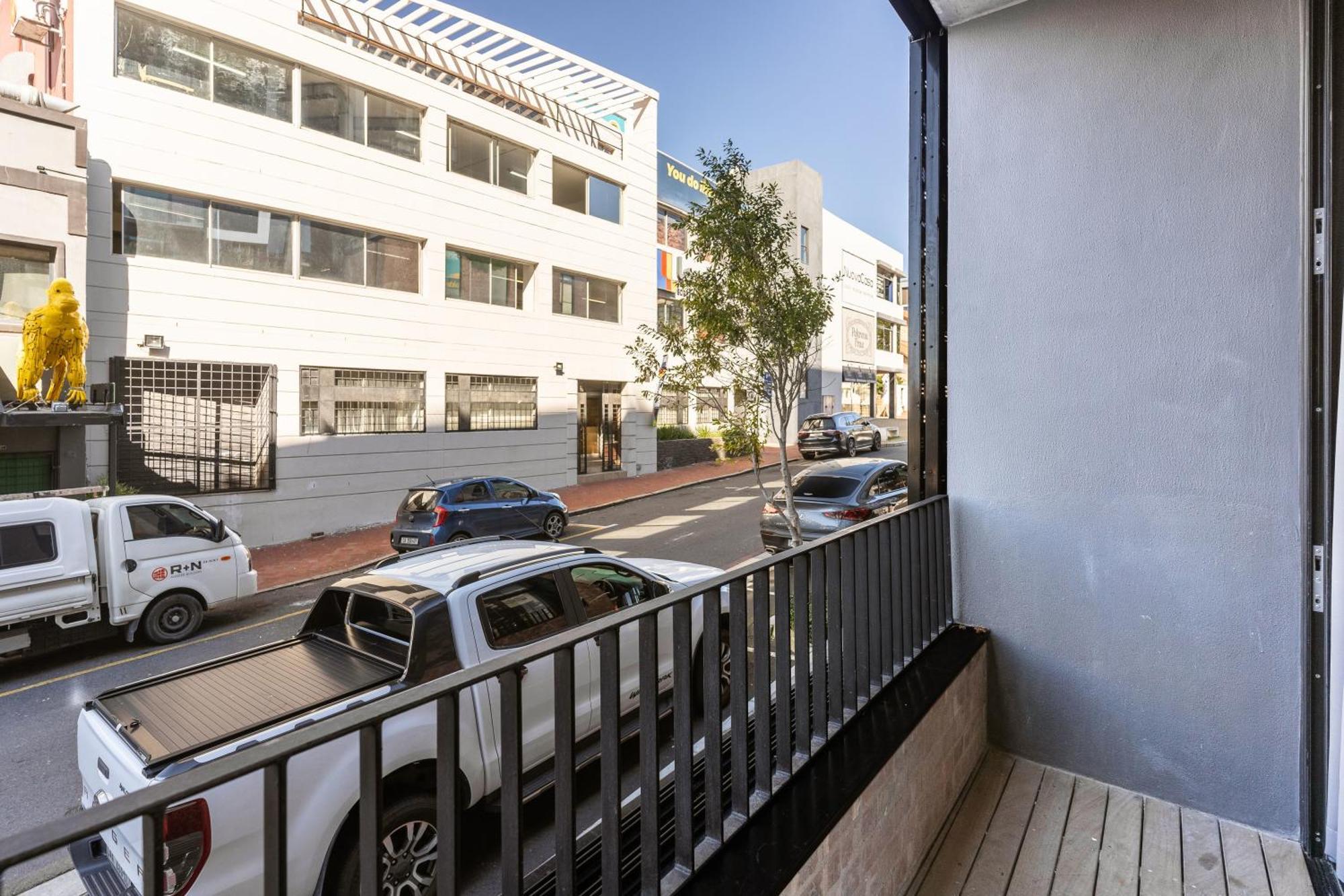 The Signature G16 - Lux 2 Bedroom Aprt In De Waterkant *