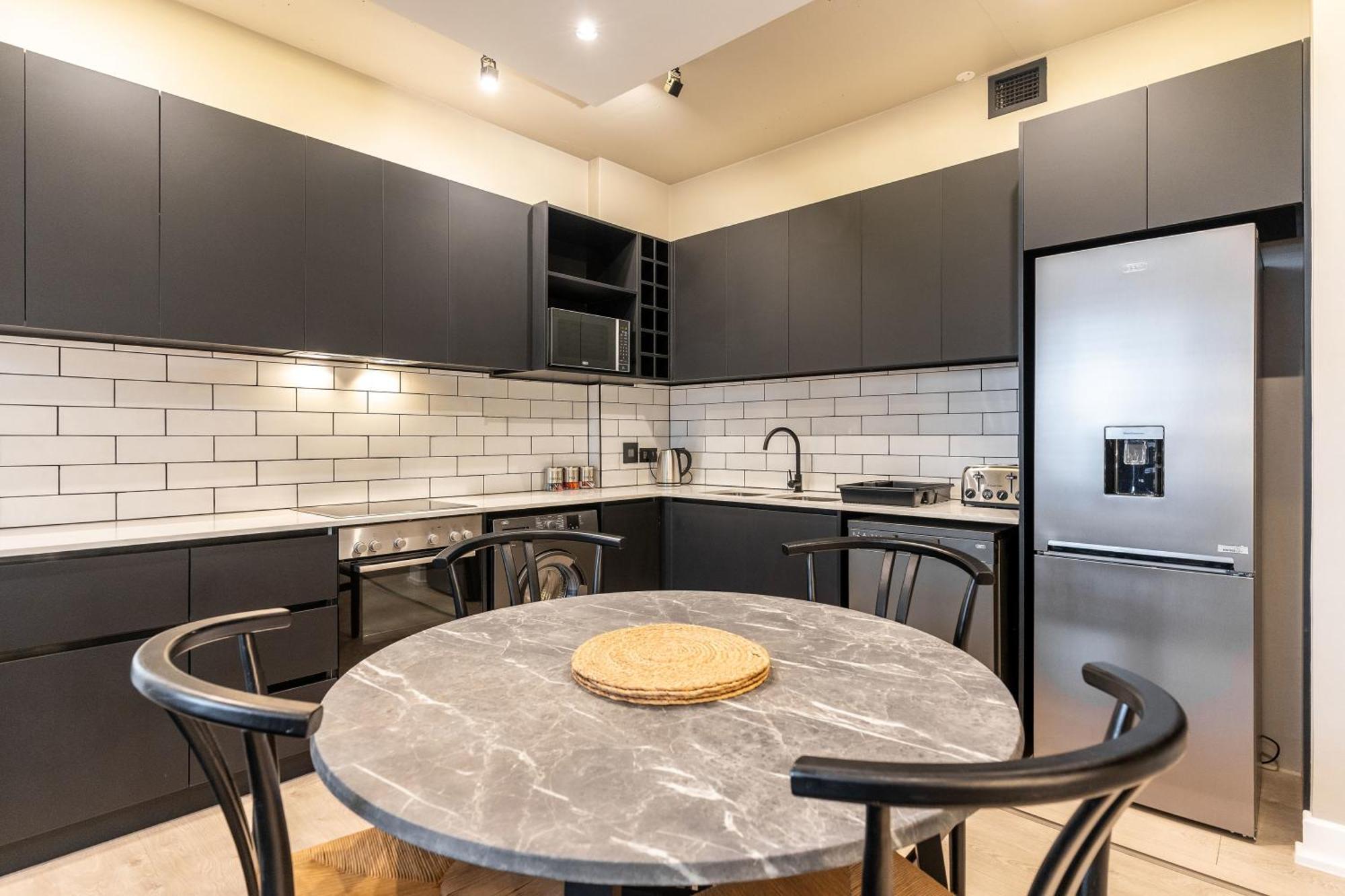 Apartment The Signature G16 - Lux 2 Bedroom Aprt In De Waterkant *